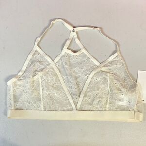 City Streets Medium & Large Cream Lace Bralette - New